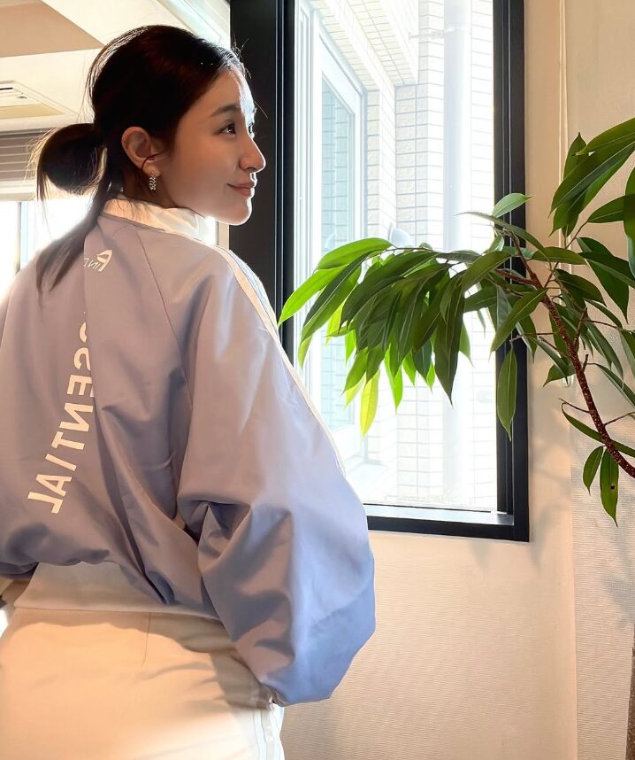 鈴木紗理奈さん